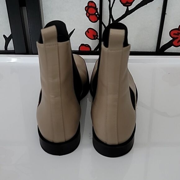 Everlane The Italian Leather Tan Chelsea Square Toe Ankle Boot Size 7 - Picture 3 of 9